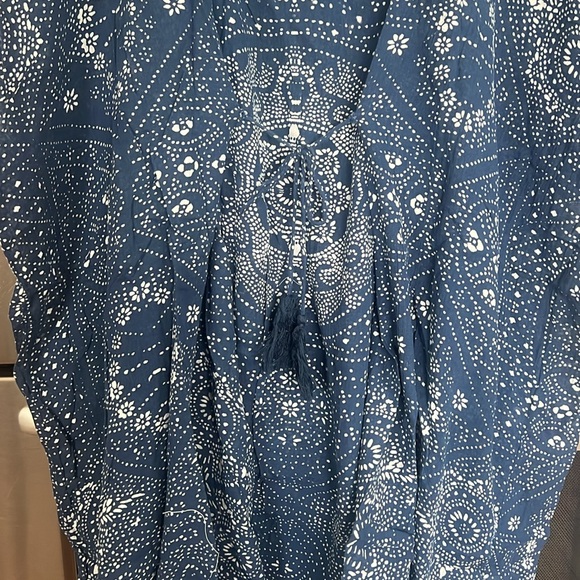 GARNET HILL kaftan/coverup, navy & white w/ tie front.Organic cotton.Size large - Picture 3 of 6
